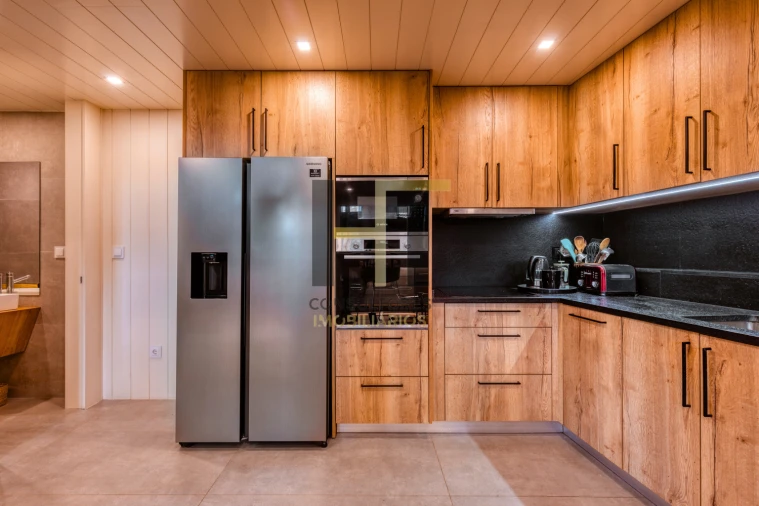 Moradia T4 para Venda em Sandim, Olival, Lever e Crestuma Foto 25