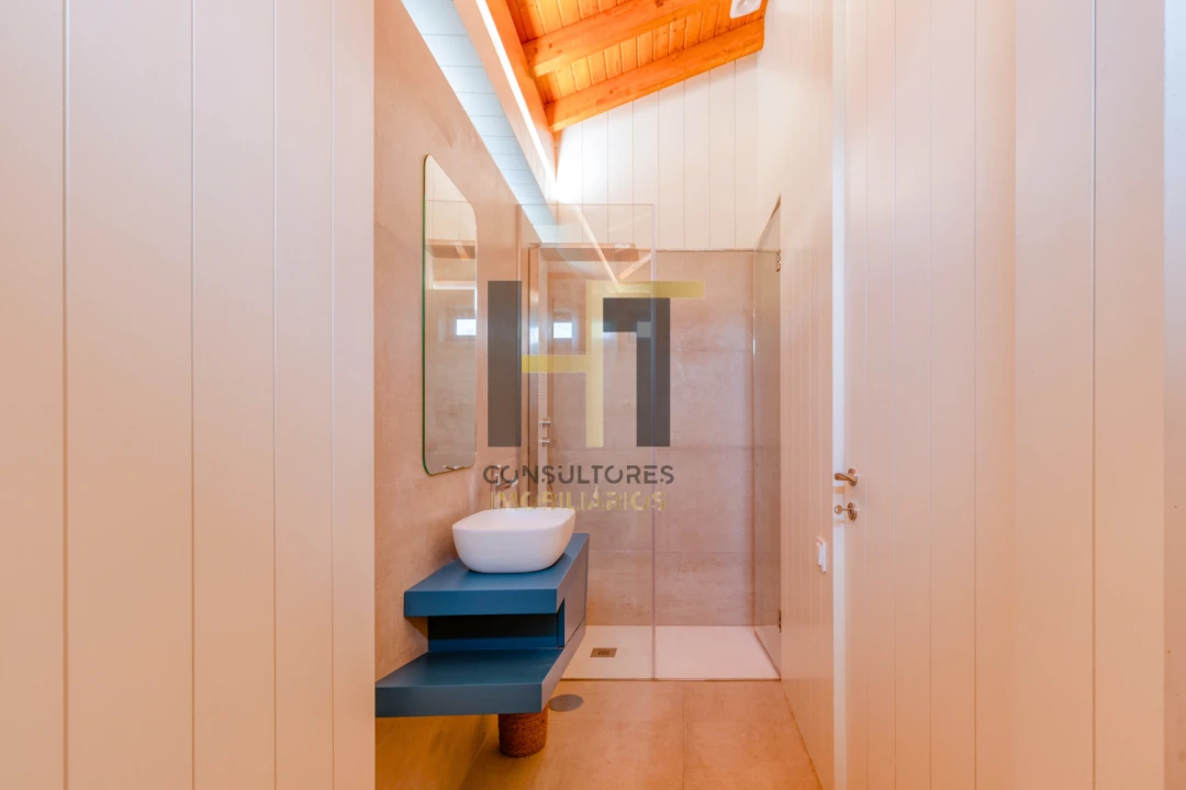 Moradia T4 para Venda em Sandim, Olival, Lever e Crestuma Foto 13