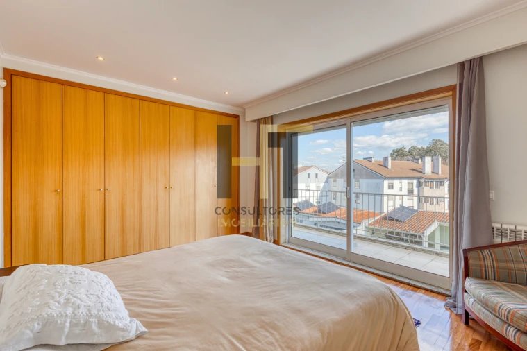 Moradia T3 para Venda em Castêlo da Maia Foto 16