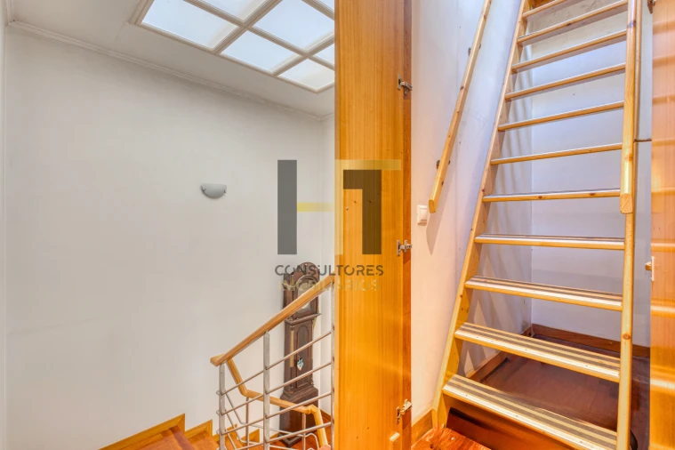 Moradia T3 para Venda em Castêlo da Maia Foto 24