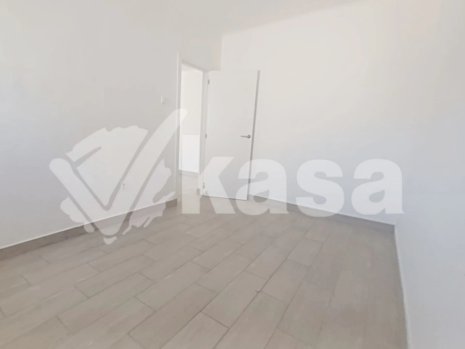 Apartamento T1 para Venda em Alto do Seixalinho, Santo André e Verderena Foto 12