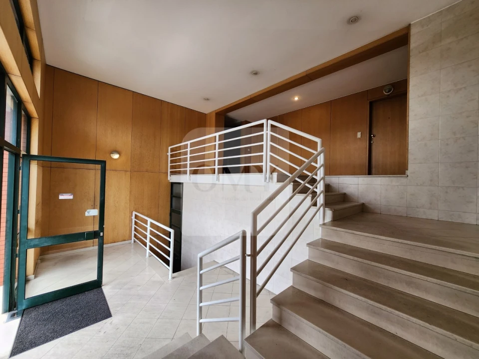 Apartamento T4 para Venda em Nossa Senhora da Conceição, São Pedro e São Dinis Foto 1