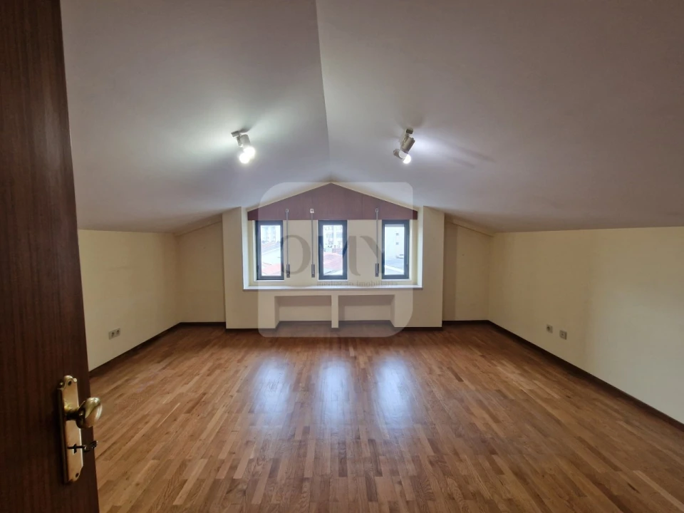 Apartamento T4 para Venda em Nossa Senhora da Conceição, São Pedro e São Dinis Foto 31