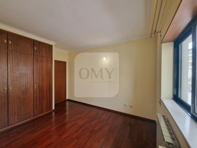 Apartamento T4 para Venda em Nossa Senhora da Conceição, São Pedro e São Dinis Foto 16