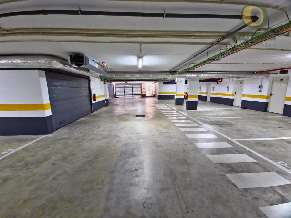 Apartamento T2 para Venda em Faro (Sé e São Pedro) Foto 11