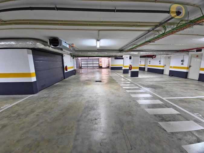 Apartamento T2 para Venda em Faro (Sé e São Pedro) Foto 11