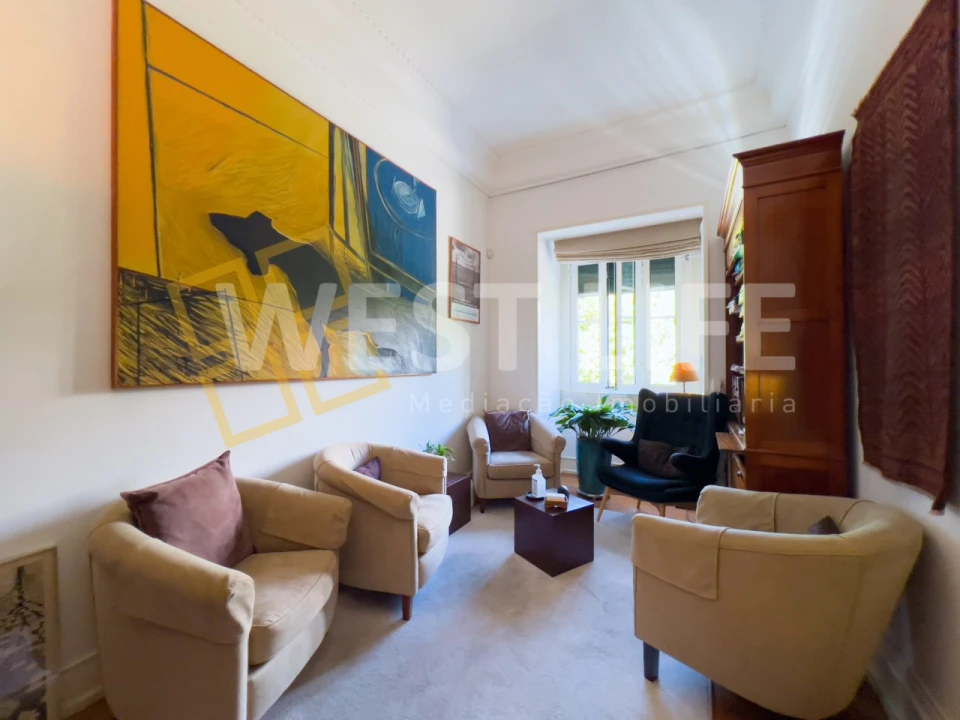 Apartamento T5 para Venda em Areeiro Foto 23