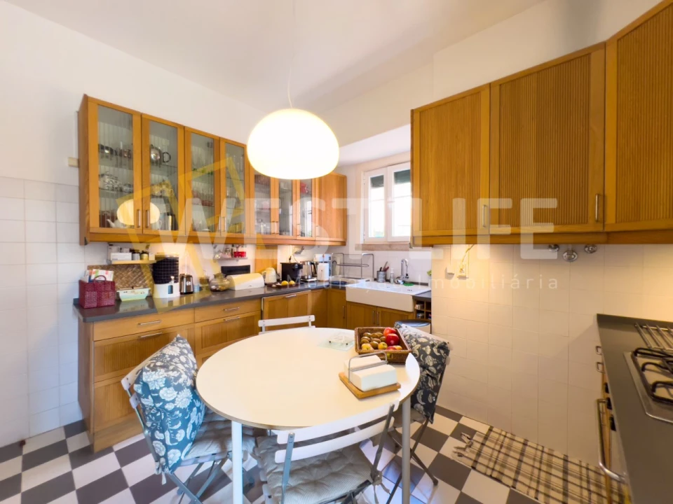 Apartamento T5 para Venda em Areeiro Foto 15