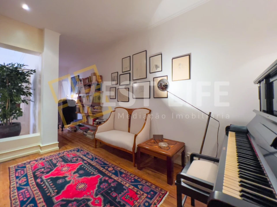 Apartamento T5 para Venda em Areeiro Foto 28