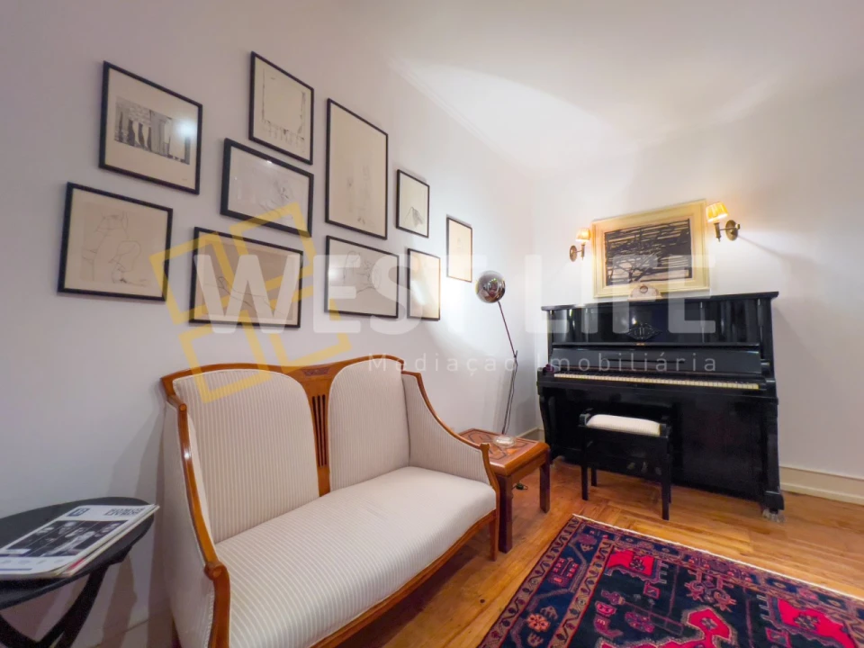 Apartamento T5 para Venda em Areeiro Foto 19