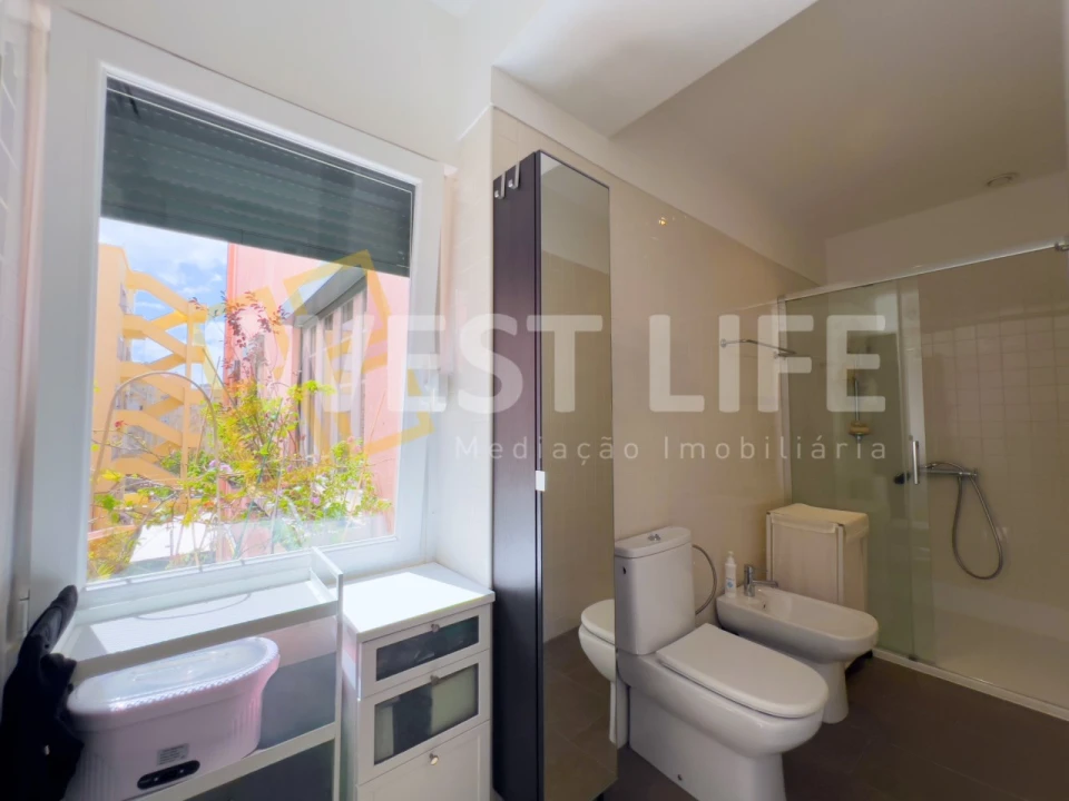 Apartamento T5 para Venda em Areeiro Foto 18