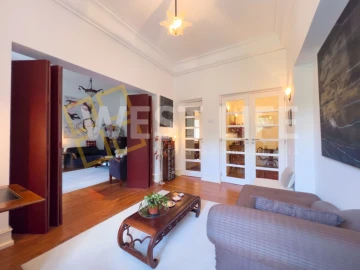 Apartamento T5 para Venda em Areeiro