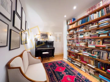 Apartamento T5 para Venda em Areeiro