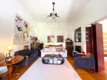 Apartamento T5 para Venda em Areeiro