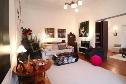 Apartamento T5 para Venda em Areeiro