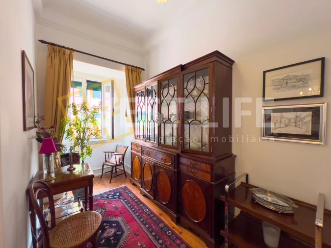 Apartamento T5 para Venda em Areeiro Foto 10