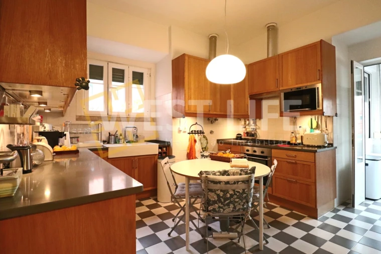 Apartamento T5 para Venda em Areeiro Foto 14