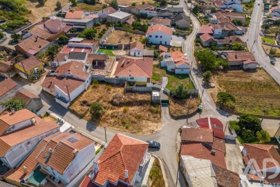 Terreno para Venda em Parceiros e Azoia