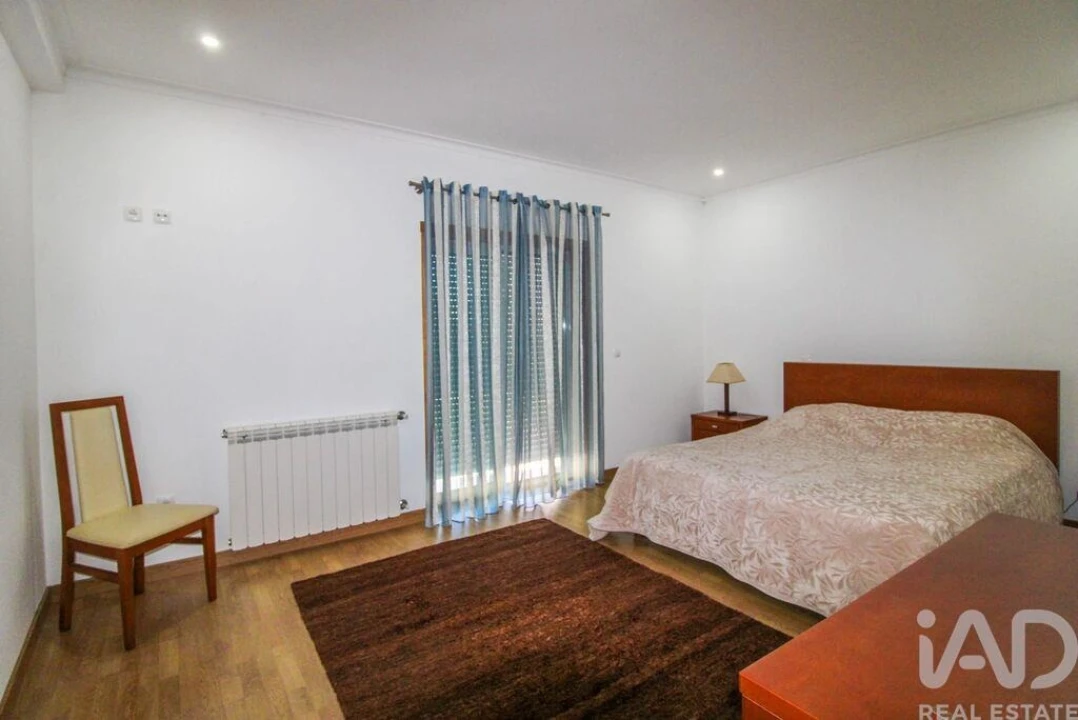 Moradia T3 para Venda em Santa Cruz da Trapa e São Cristóvão de Lafões Foto 17