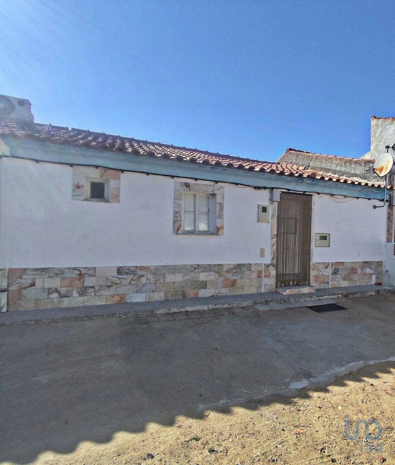 Moradia T2 para Venda em Santo Aleixo Foto 2