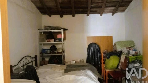Moradia T2 para Venda em Santo Aleixo