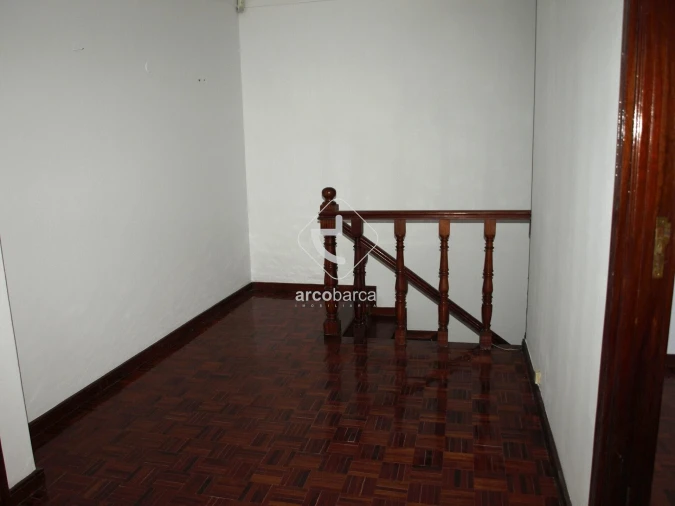 Moradia T5 para Venda em Pedrouços Foto 28