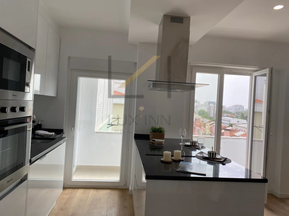 Apartamento T3 para Venda em Benfica Foto 3
