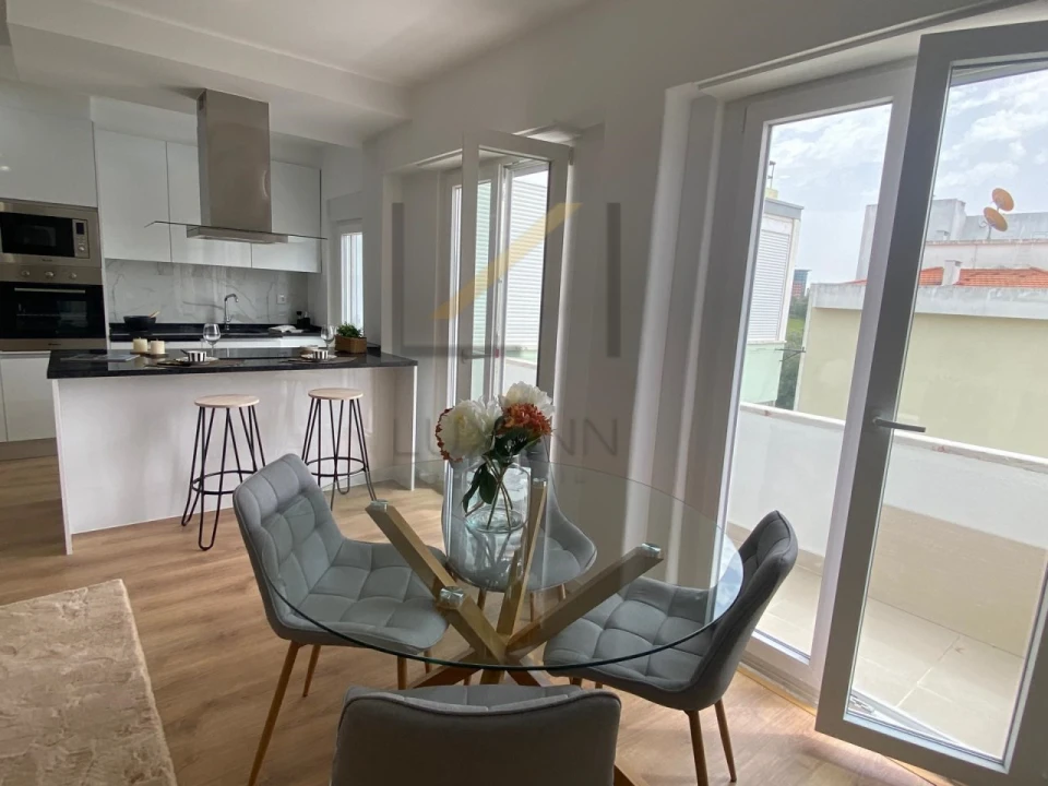 Apartamento T3 para Venda em Benfica Foto 7