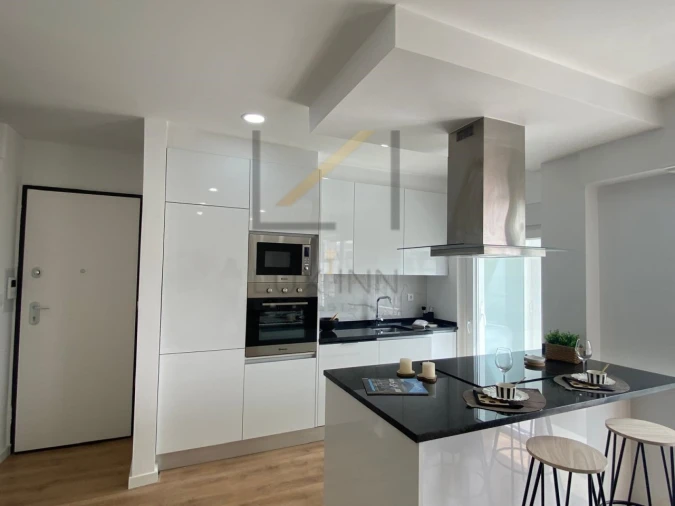 Apartamento T3 para Venda em Benfica Foto 2