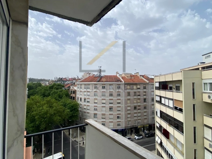 Apartamento T3 para Venda em Benfica Foto 8