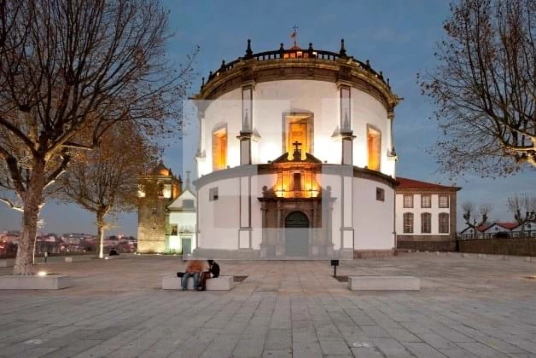 Moradia T2 para Venda em Santa Marinha Foto 2