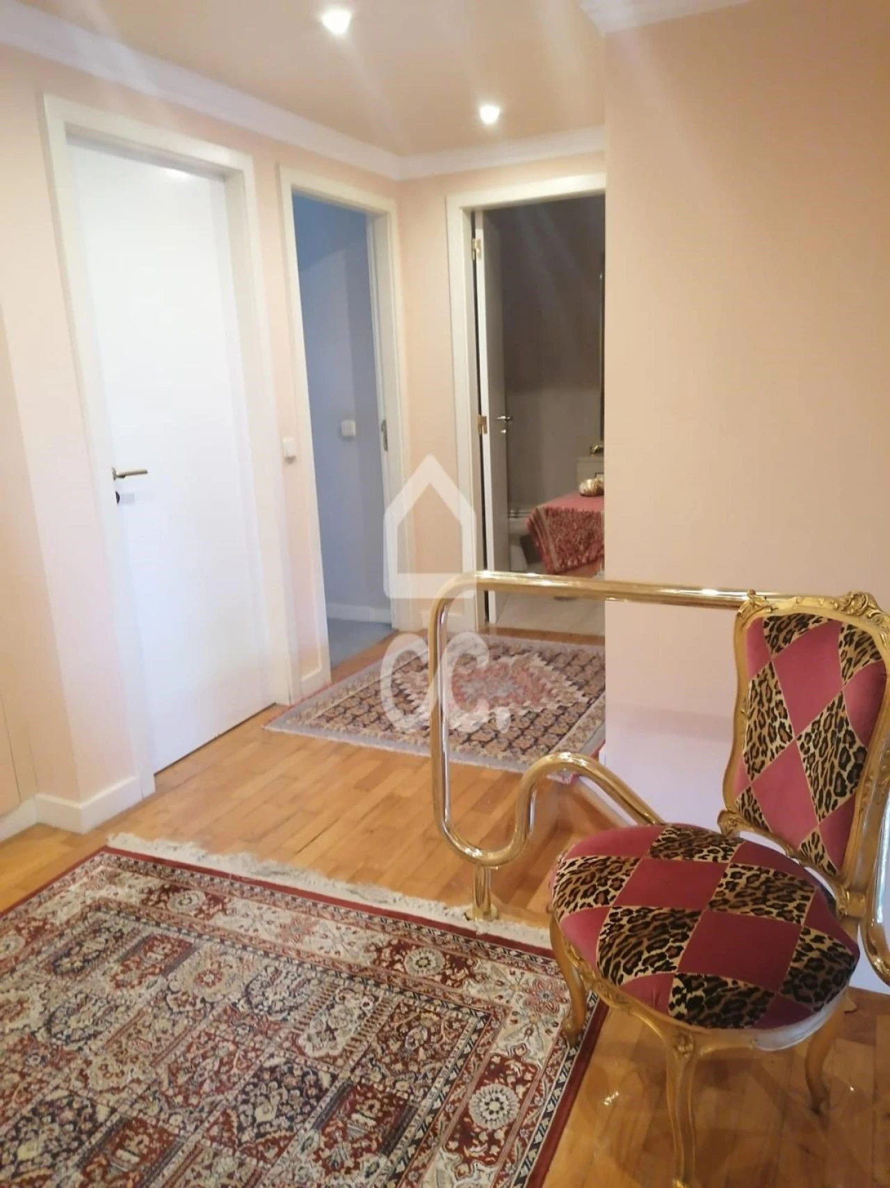Apartamento T5 para Venda em Campanhã Foto 11