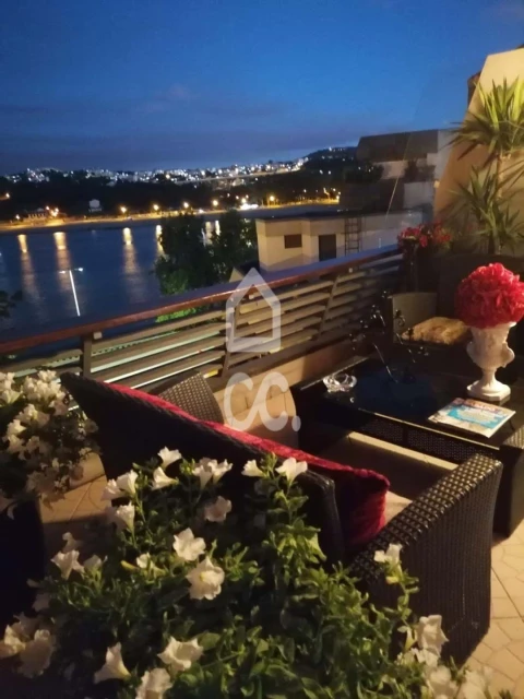 Apartamento T5 para Venda em Campanhã