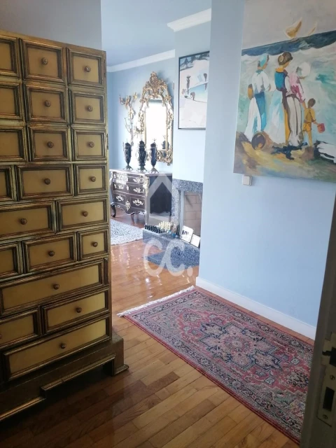 Apartamento T5 para Venda em Campanhã