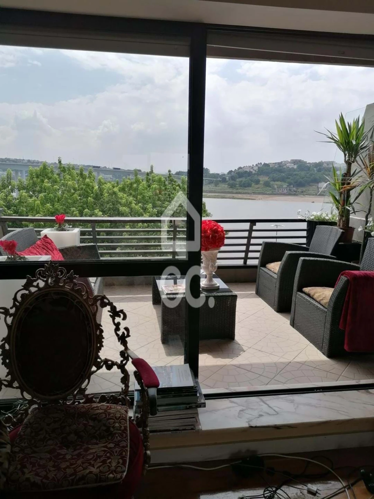 Apartamento T5 para Venda em Campanhã Foto 17