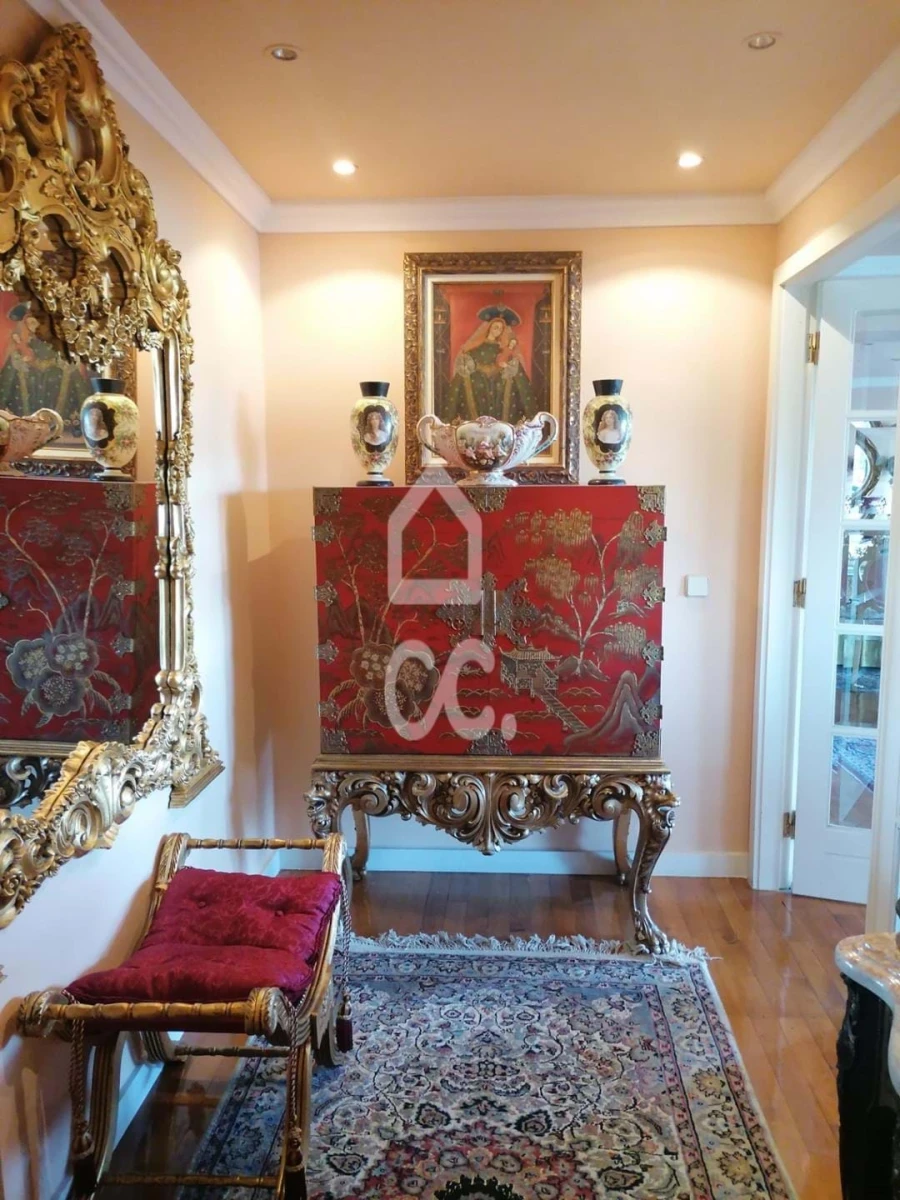 Apartamento T5 para Venda em Campanhã Foto 12