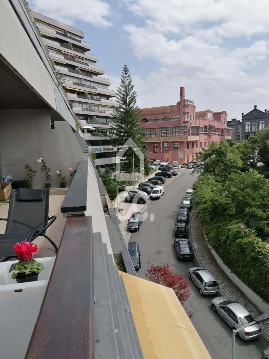 Apartamento T5 para Venda em Campanhã Foto 15