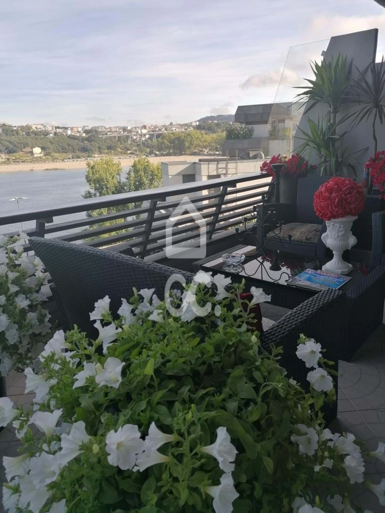Apartamento T5 para Venda em Campanhã Foto 1