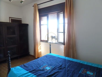 Moradia T5 para Venda em Loule (São Sebastião)