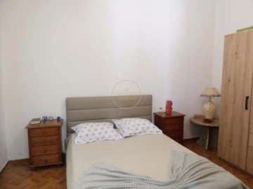 Moradia T5 para Venda em Loule (São Sebastião)
