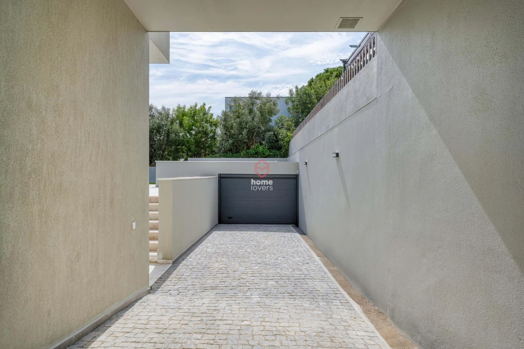 Moradia T3 para Venda em Barcarena Foto 38