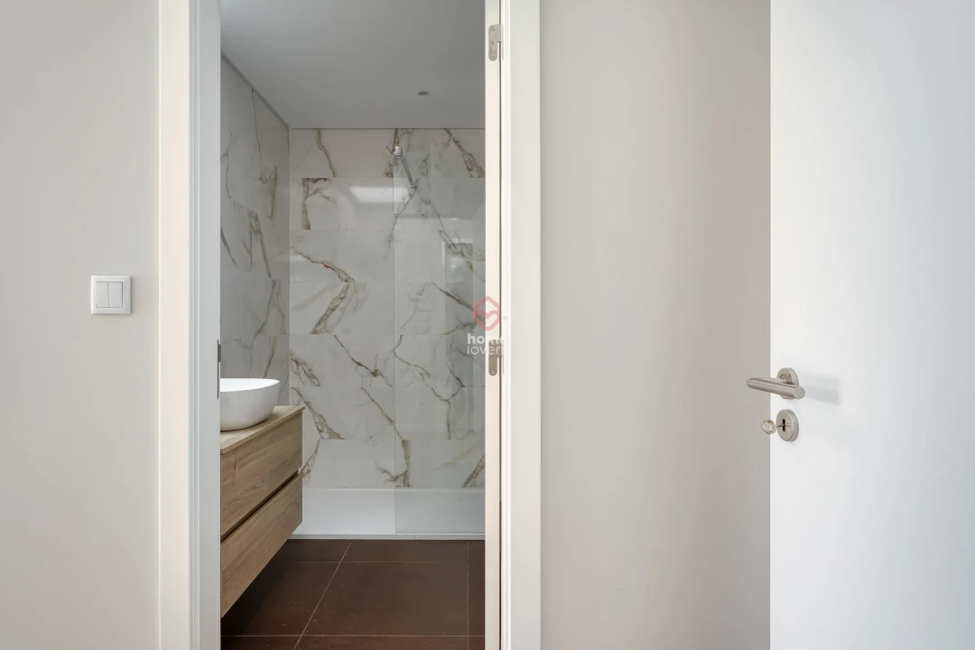 Moradia T3 para Venda em Barcarena Foto 12