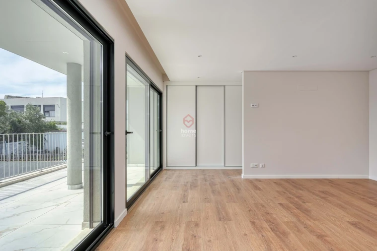 Moradia T3 para Venda em Barcarena Foto 28