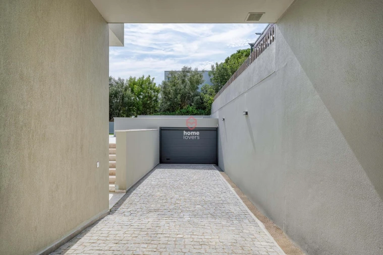 Moradia T3 para Venda em Barcarena Foto 38