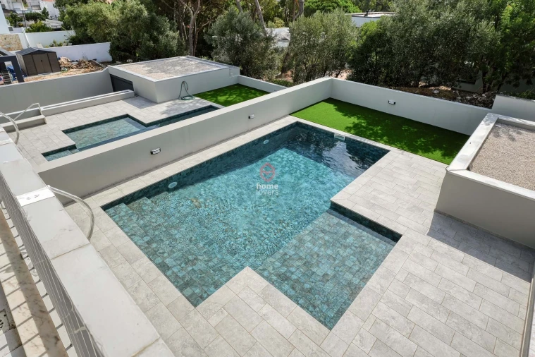 Moradia T3 para Venda em Barcarena Foto 18