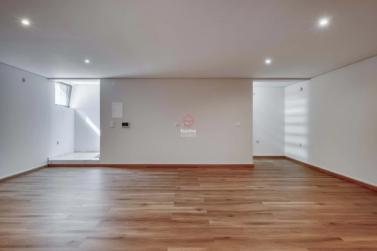 Moradia T3 para Venda em Barcarena Foto 31