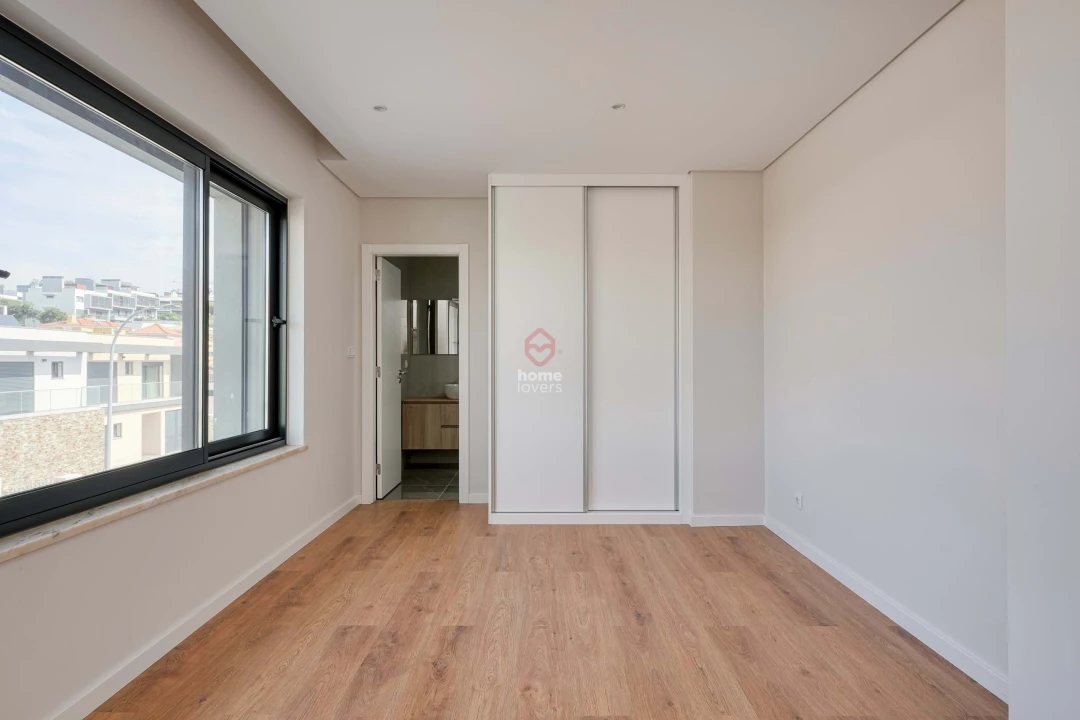 Moradia T3 para Venda em Barcarena Foto 22