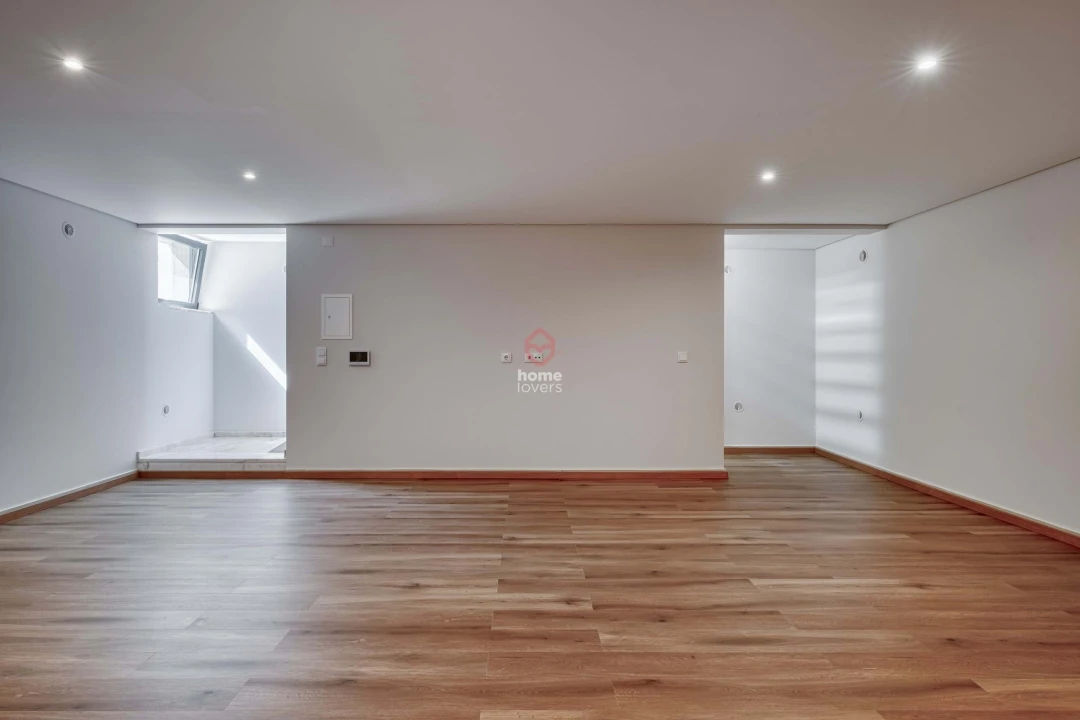 Moradia T3 para Venda em Barcarena Foto 31