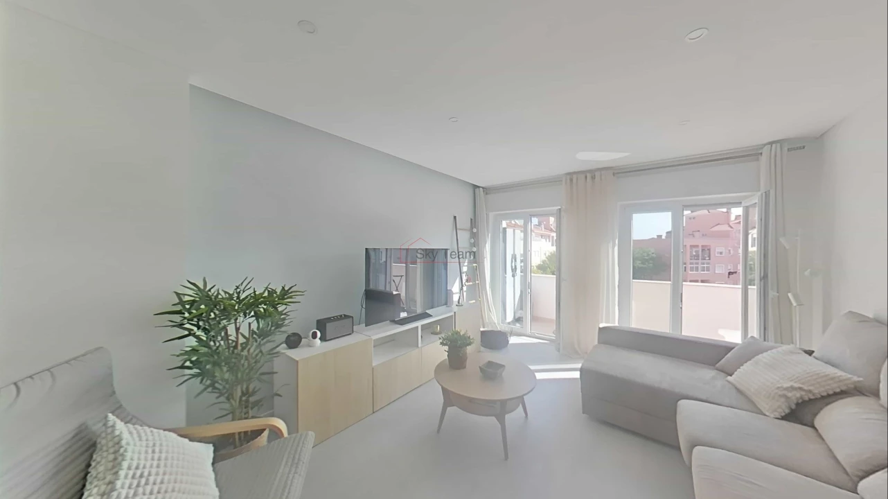 Apartamento T2 para Venda em Quinta do Conde Foto 17