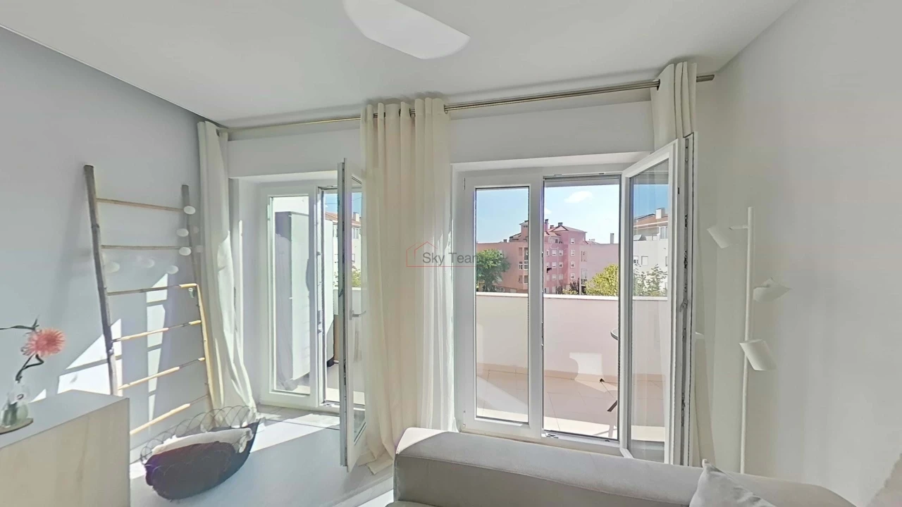 Apartamento T2 para Venda em Quinta do Conde Foto 57